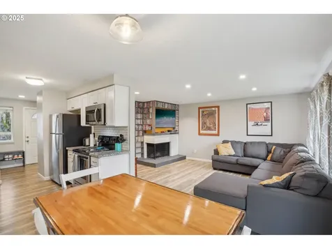 2544 SW 23rd Street Troutdale OR 97060
