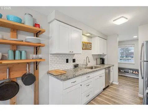 2544 SW 23rd Street Troutdale OR 97060