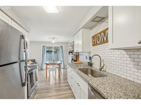 2544 SW 23rd Street Troutdale OR 97060