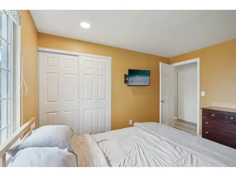2544 SW 23rd Street Troutdale OR 97060