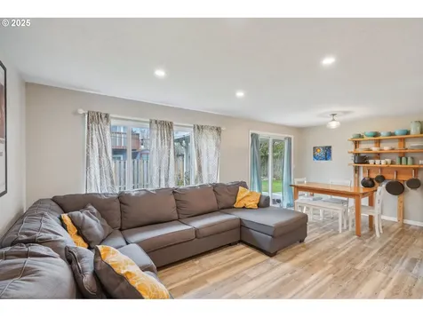 2544 SW 23rd Street Troutdale OR 97060
