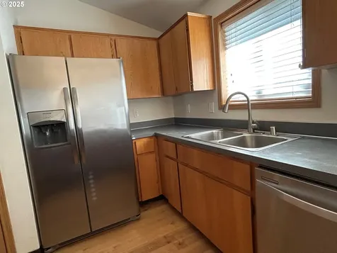 4300 NE 125th Avenue Vancouver WA 98682