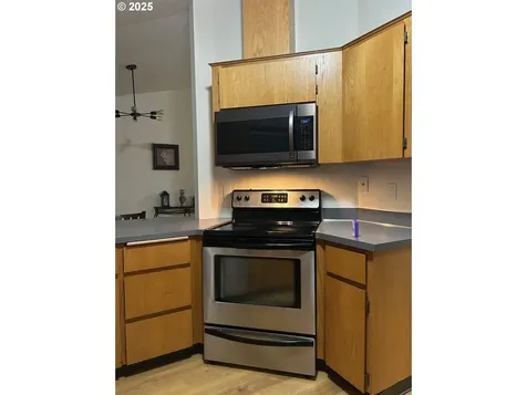 4300 NE 125th Avenue Vancouver WA 98682