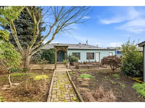 153 S 26th Avenue Cornelius OR 97113