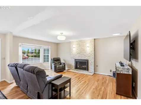 153 S 26th Avenue Cornelius OR 97113