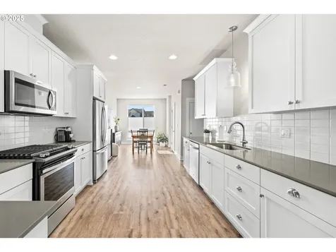12524 SW 171st Terrace Beaverton OR 97007