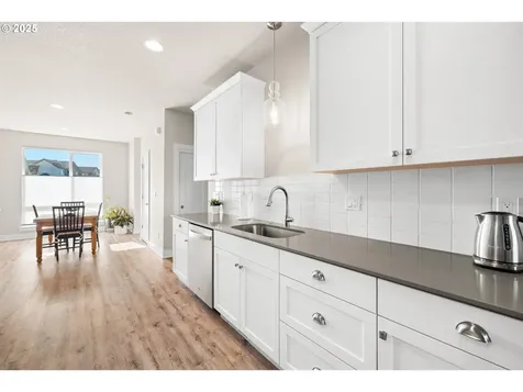 12524 SW 171st Terrace Beaverton OR 97007