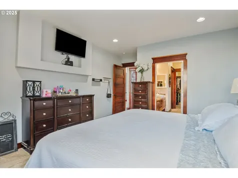 111 Breezeway Drive Longview WA 98632