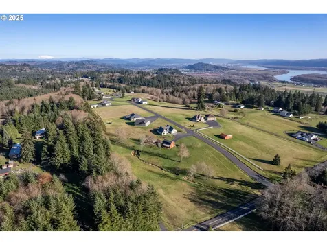 111 Breezeway Drive Longview WA 98632