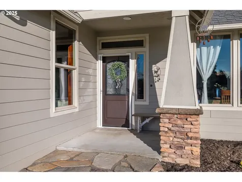 111 Breezeway Drive Longview WA 98632