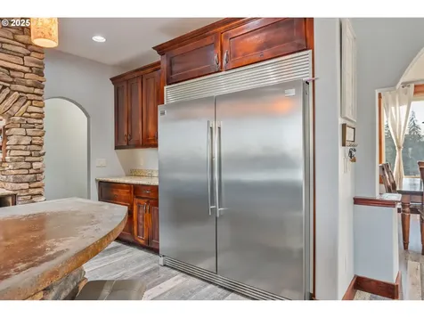 111 Breezeway Drive Longview WA 98632