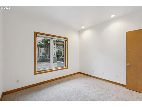 300 W 8th Street Vancouver WA 98660
