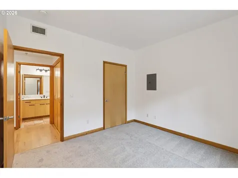 300 W 8th Street Vancouver WA 98660