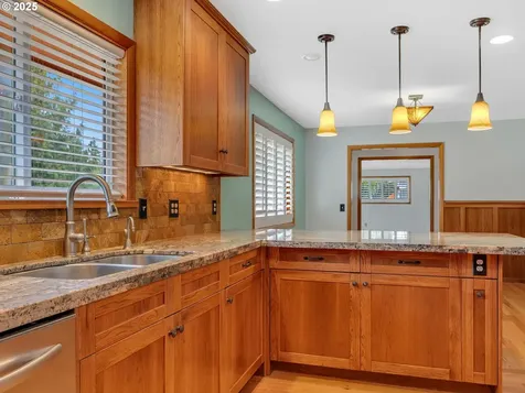1085 SW Cedar Drive Warrenton OR 97146