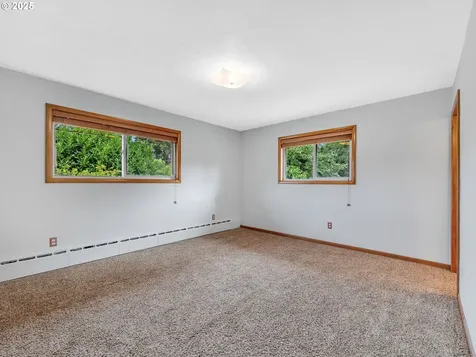 1085 SW Cedar Drive Warrenton OR 97146