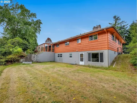 1085 SW Cedar Drive Warrenton OR 97146