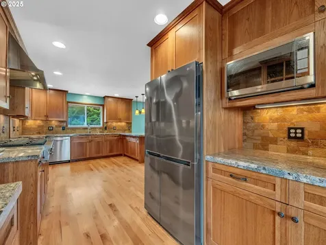 1085 SW Cedar Drive Warrenton OR 97146
