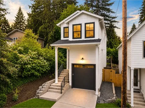 11117 SW 43rd Avenue Portland OR 97219