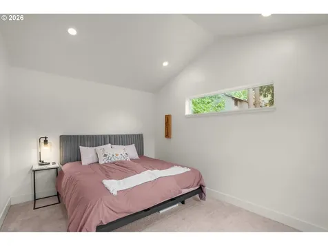 11117 SW 43rd Avenue Portland OR 97219