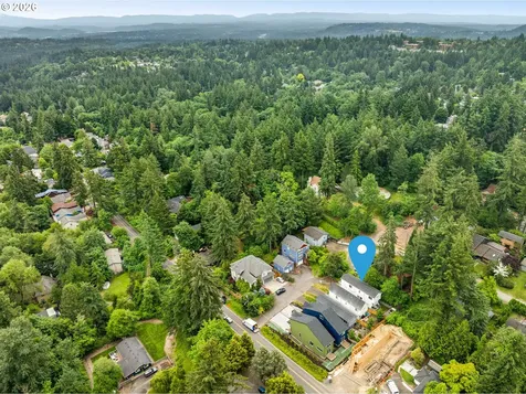 11117 SW 43rd Avenue Portland OR 97219