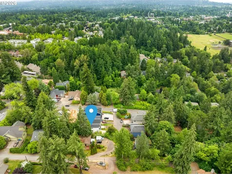 11117 SW 43rd Avenue Portland OR 97219