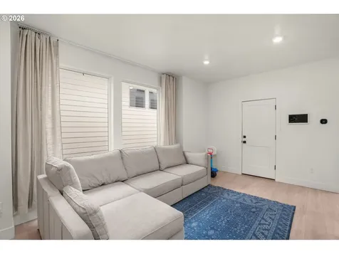 11117 SW 43rd Avenue Portland OR 97219