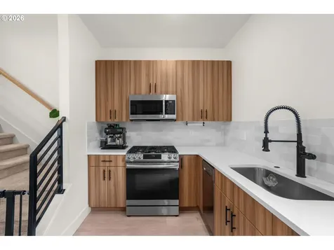 11117 SW 43rd Avenue Portland OR 97219