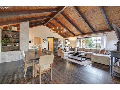 6100 NW Nightshade Street Camas WA 98607