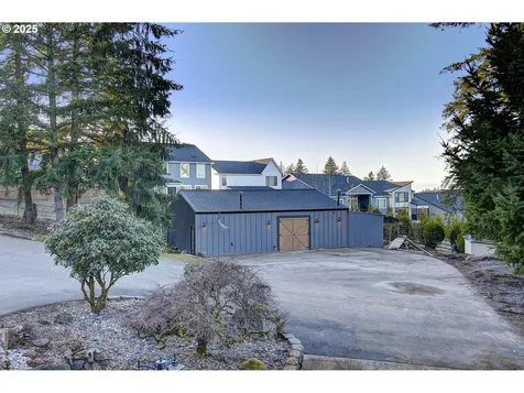 6100 NW Nightshade Street Camas WA 98607