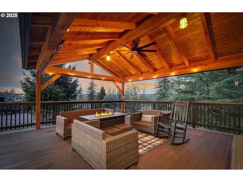 6100 NW Nightshade Street Camas WA 98607