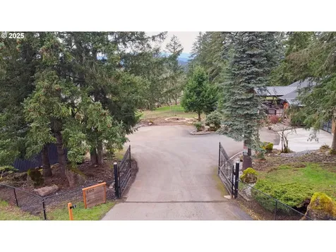 6100 NW Nightshade Street Camas WA 98607