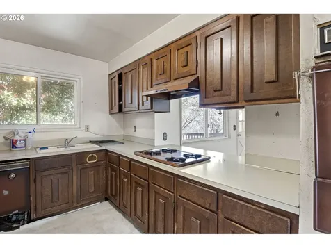 531 NW Harrison Street Canyonville OR 97417