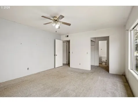 531 NW Harrison Street Canyonville OR 97417