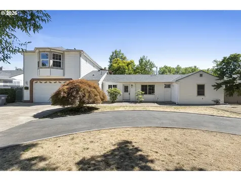 8506 SE Mill Street Portland OR 97216