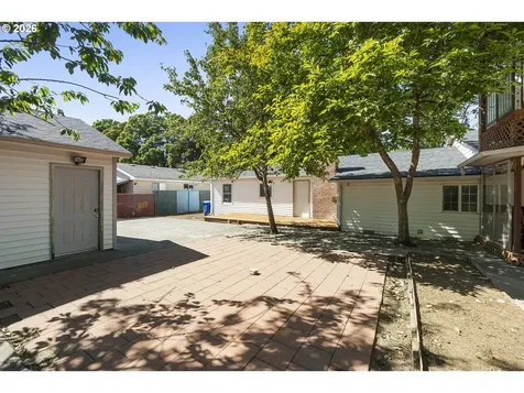8506 SE Mill Street Portland OR 97216