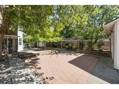 8506 SE Mill Street Portland OR 97216