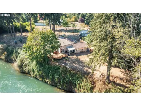 1054 N River Drive Sweet Home OR 97386