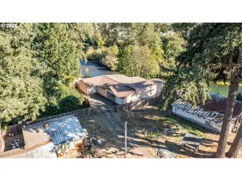 1054 N River Drive Sweet Home OR 97386