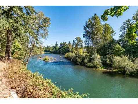 1054 N River Drive Sweet Home OR 97386