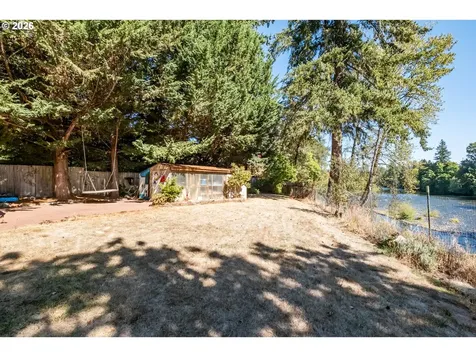 1054 N River Drive Sweet Home OR 97386