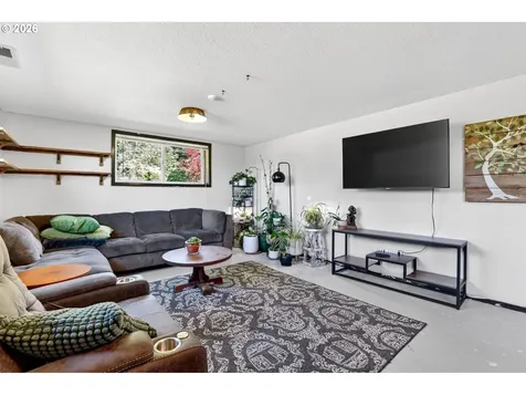 8439 SE Cottrell Road Boring OR 97009