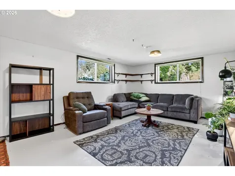 8439 SE Cottrell Road Boring OR 97009