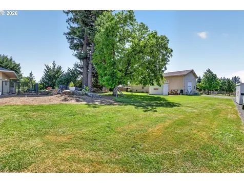8439 SE Cottrell Road Boring OR 97009