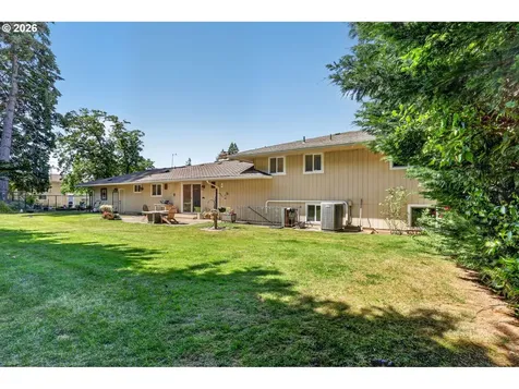 8439 SE Cottrell Road Boring OR 97009