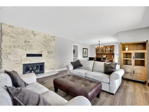 8439 SE Cottrell Road Boring OR 97009