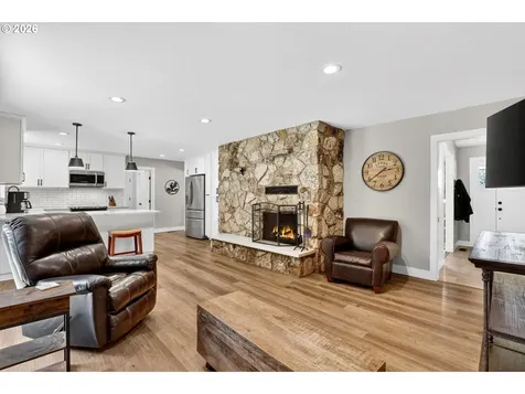 8439 SE Cottrell Road Boring OR 97009