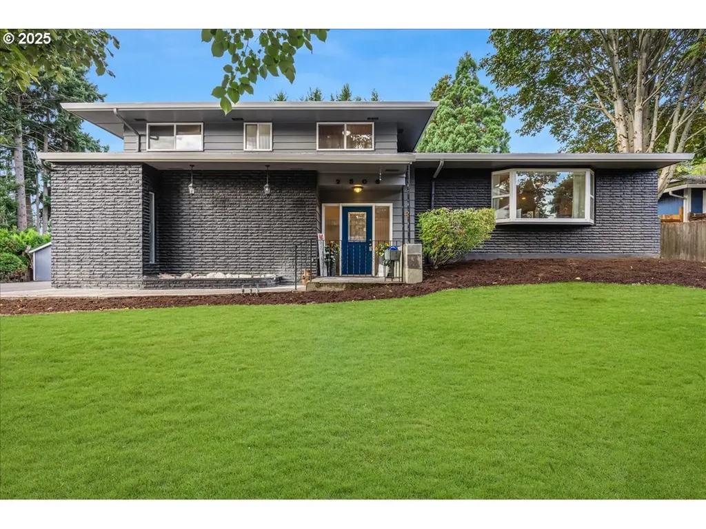 2506 NE 100th Street Vancouver WA 98686