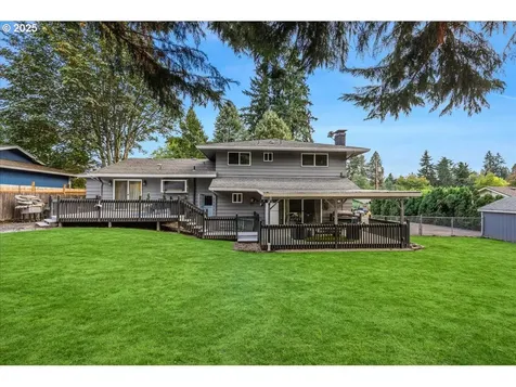 2506 NE 100th Street Vancouver WA 98686