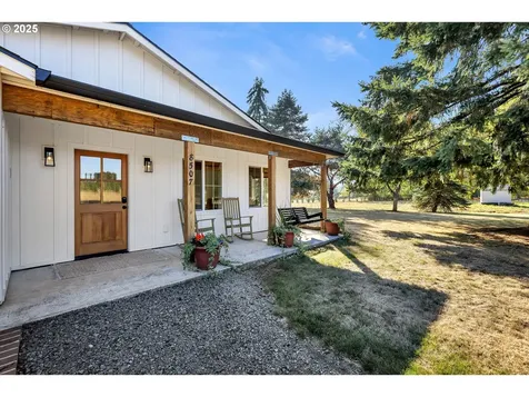 8507 NE 328th Street La Center WA 98629