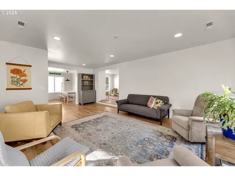 8507 NE 328th Street La Center WA 98629